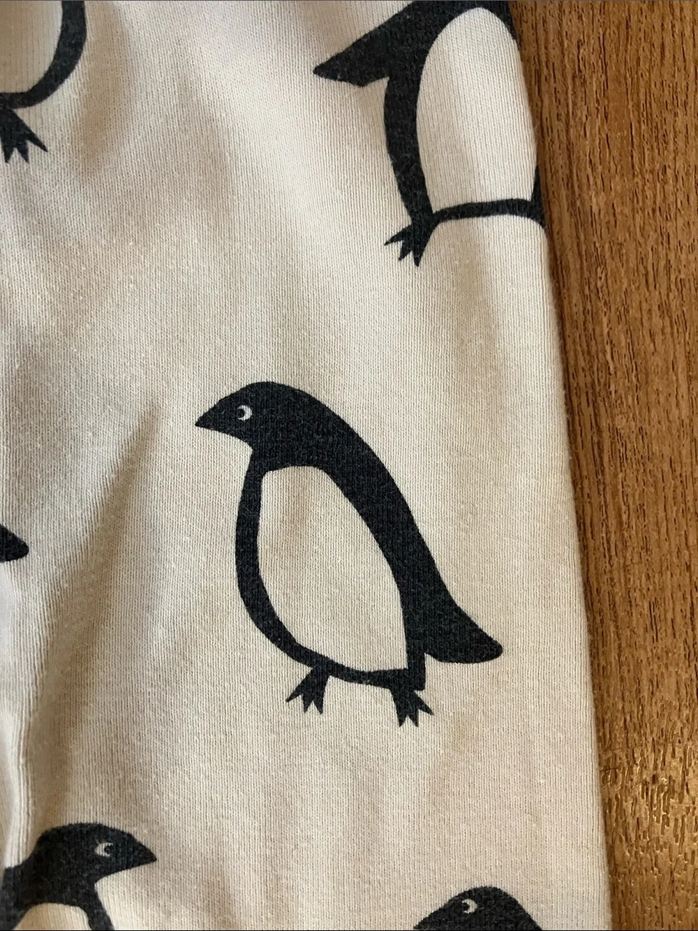 Hanna Andersson Kids Penguin Print Cream Pajama Pants size 6-7